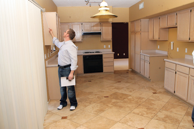 Vacant homes in Phoenix have more than doubled due to foreclosures